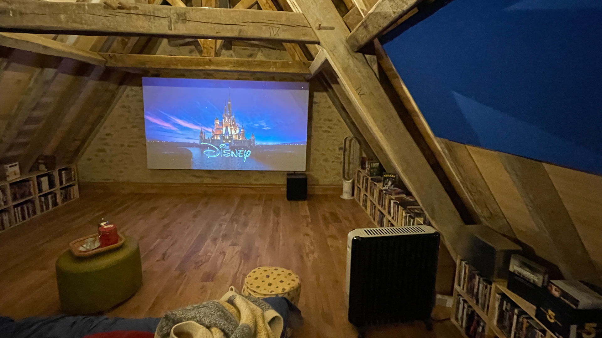 cinema-dans-grenier-sous-comble